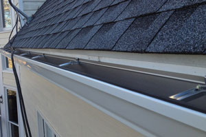 Solid eavestrough,